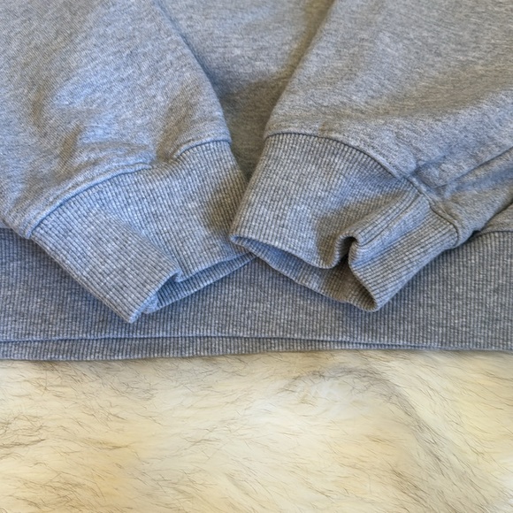 Good American Zodiac Taurus Boyfriend Sweatshirt Size XL - Picture 4 of 8